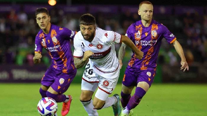 Soi kèo phạt góc Perth Glory vs Western Sydney, 17h45 ngày 14/1: Đội khách áp đảo