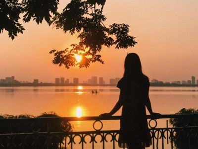 ngam hoang hon ho tay dia diem vui choi cuoi tuan o ha noi