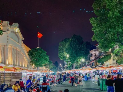 cho dem pho co ha noi