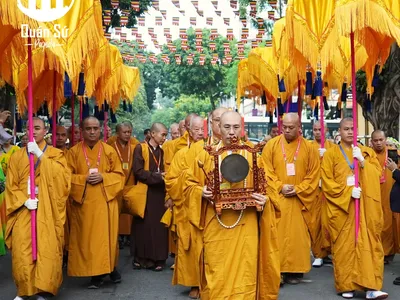 chua quan su ha noi