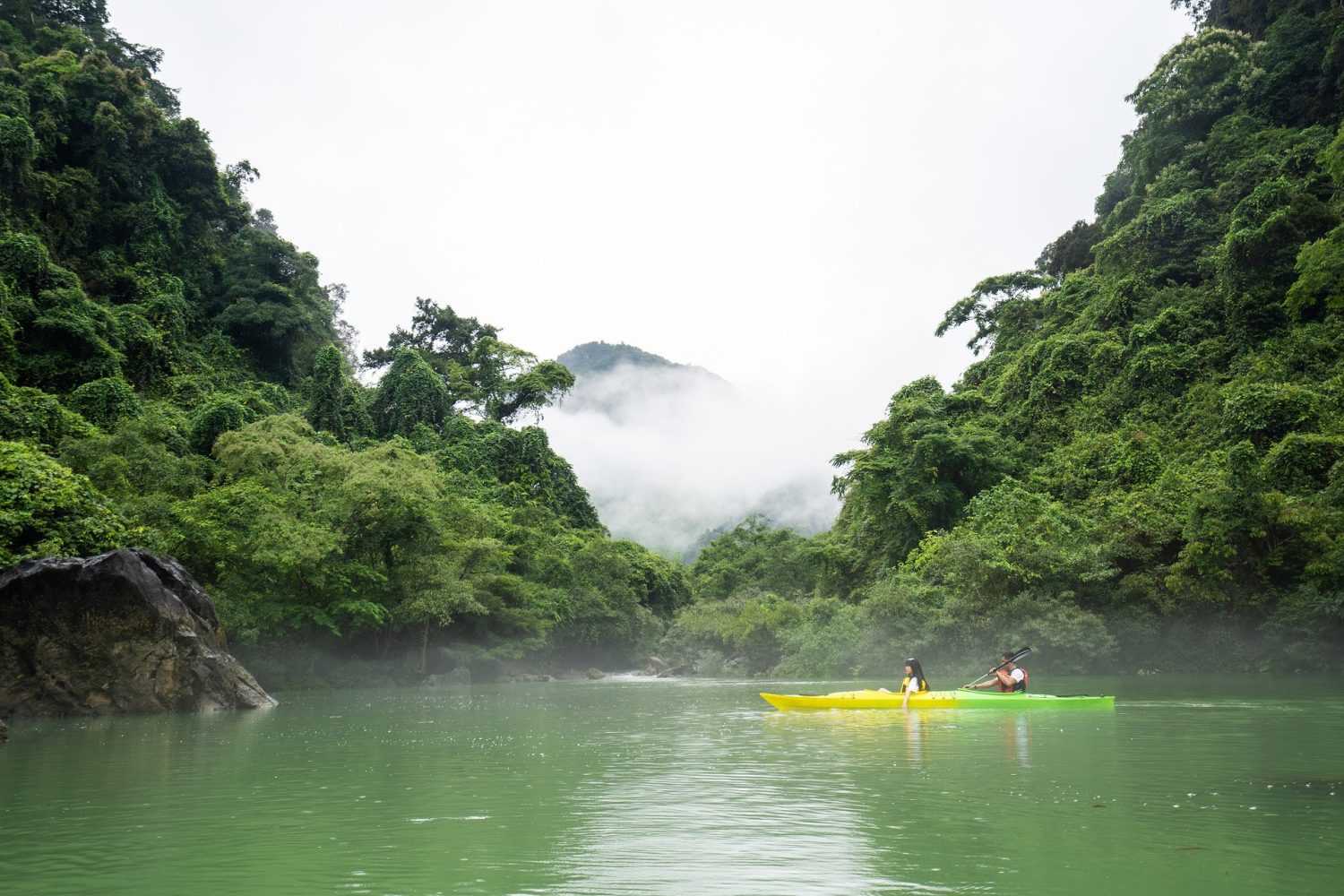 Khách lưu trú tại Jungle Bungalow có thể tham gia các hoạt động như chèo kayak/SUP và đạp xe. Nguồn: Blue Diamond Retreat